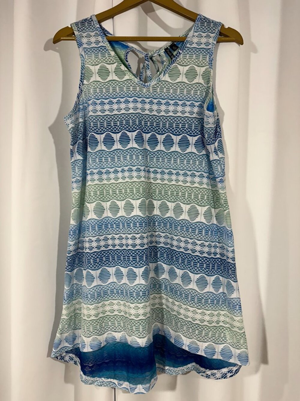 Pacific Beach Size M Blue Green Geometric Sleeveless Swing Dress Summer
